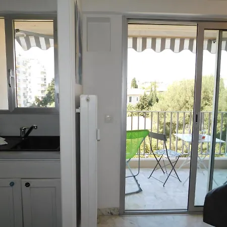 Studio Standing Les Anemones Proche Palais Du Festival Appartement